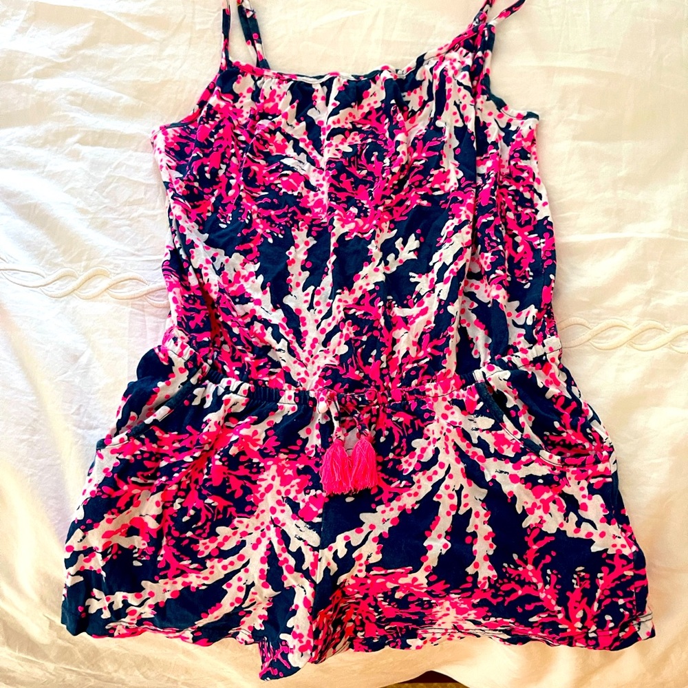 Lilly Pulitzer kids romper that has adjustable straps and is in great condition